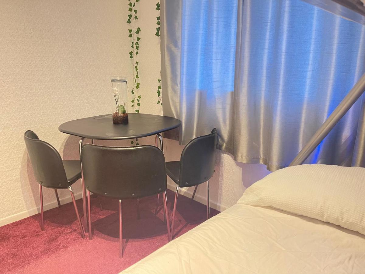 Room With Shared Kitchen London Exteriör bild